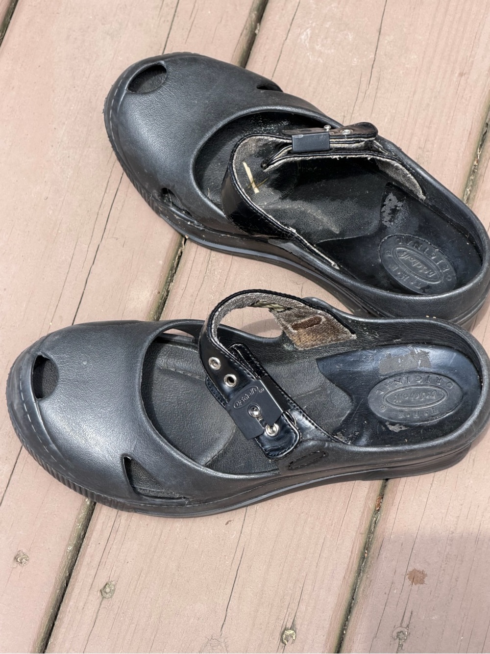 Black Slip-On Comfort Clogs Dr Scholls 6